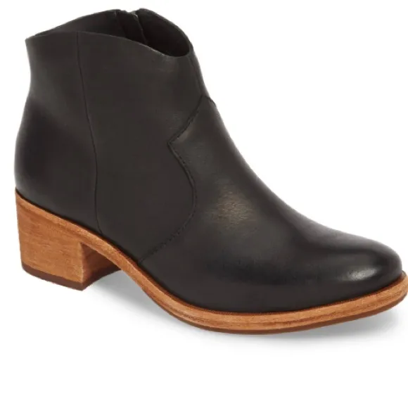 Kork-Ease Casper Black Leather Side Zip Ankle Boots Size 9M