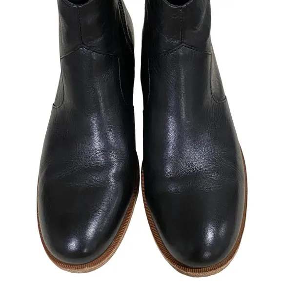 Kork-Ease Casper Black Leather Side Zip Ankle Boots Size 9M
