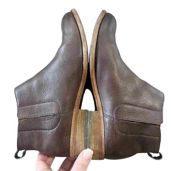 Kork Ease Women’s Size 9 Brown Leather Ankle Chelsea Boots Velma Pull On Classic