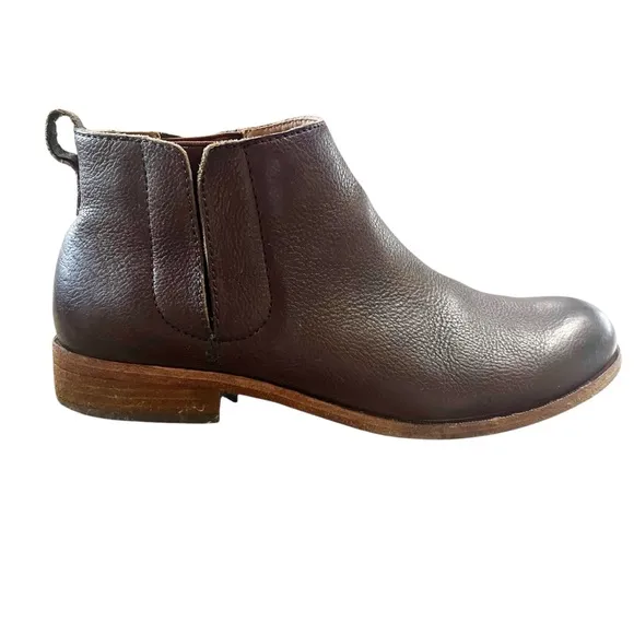 Kork Ease Women’s Size 9 Brown Leather Ankle Chelsea Boots Velma Pull On Classic