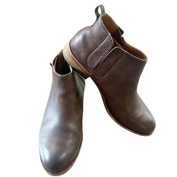 Kork Ease Women’s Size 9 Brown Leather Ankle Chelsea Boots Velma Pull On Classic