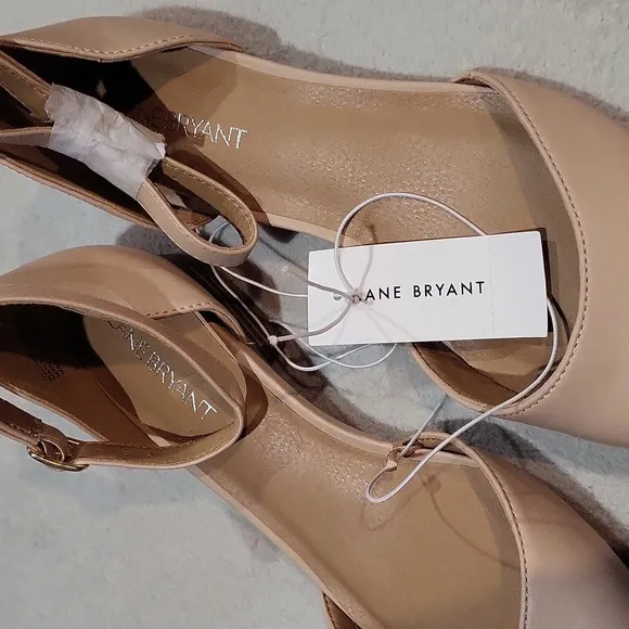 Lane Bryant Flat