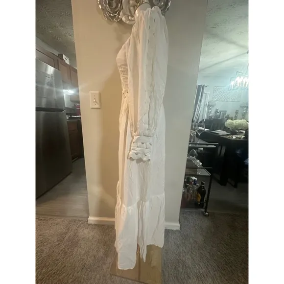 L’atiste White Bohemian Maxi Dress – Size Small