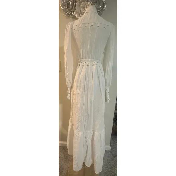 L’atiste White Bohemian Maxi Dress – Size Small