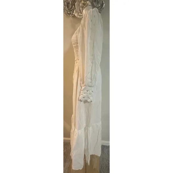 L’atiste White Bohemian Maxi Dress – Size Small