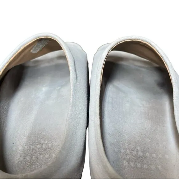 Lauren Manoogian Light Blue Gray Suede Mono Slide Sandals - 39