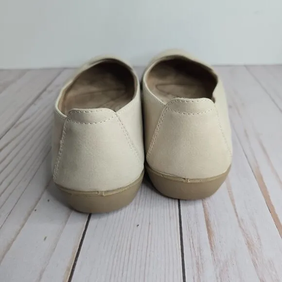 Lifestride Women's Northern Ballet Flat Almond Milk (Off White) Size 10Wide