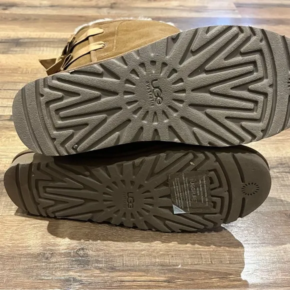 Like New Ugg Allegra Chesnut Bow Ugg Boots