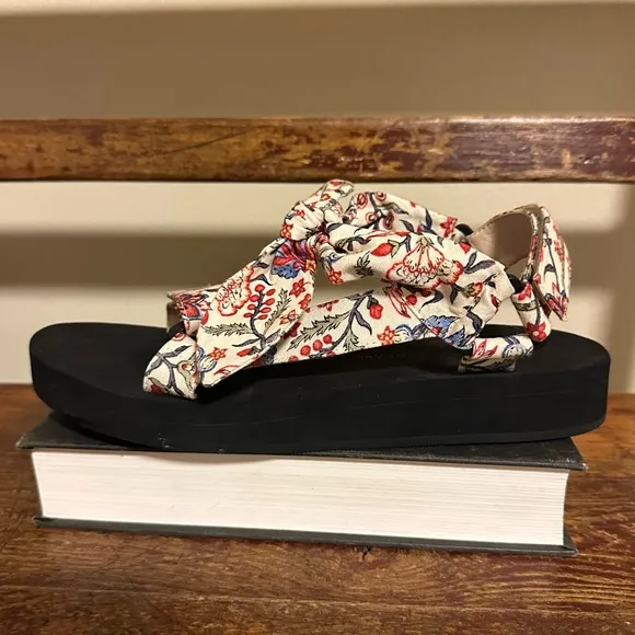 LOEFFLER RANDALL Maisie Floral Cotton Sport Sandals