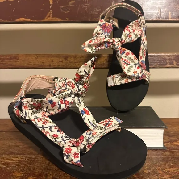 LOEFFLER RANDALL Maisie Floral Cotton Sport Sandals