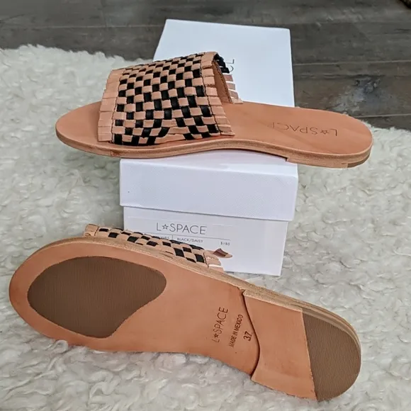 L*SPACE Breaking Waves Leather Sandal ~ NEW IN BOX