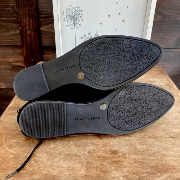 Lucky Brand ballet flats lace-up faux suede black size 8.5 NEW