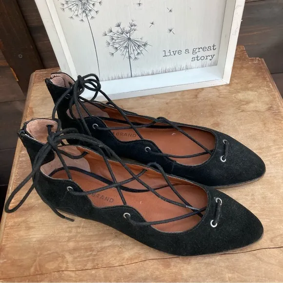 Lucky Brand ballet flats lace-up faux suede black size 8.5 NEW