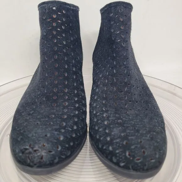 Lucky Brand Bergyn Perforated Ankle Boots Bootie Suede Leather Black Sz 10 99 %