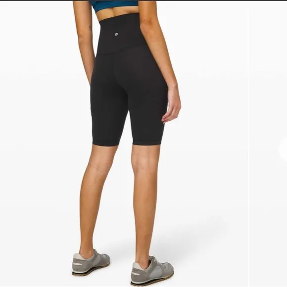 Lululemon Align Super High Rise SHR Short 10&quot; BLK
