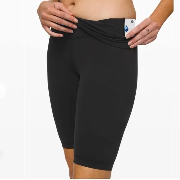 Lululemon Align Super High Rise SHR Short 10&quot; BLK