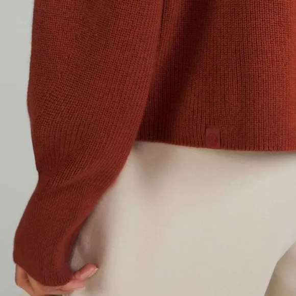Lululemon Merino Wool-Blend Ribbed Turtleneck Sweater in Cayenne Size 6
