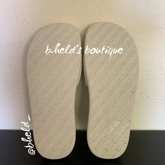 lululemon Restfeel Women’s Slide in Bone (Cream/Off-White) Size 9 New NWT