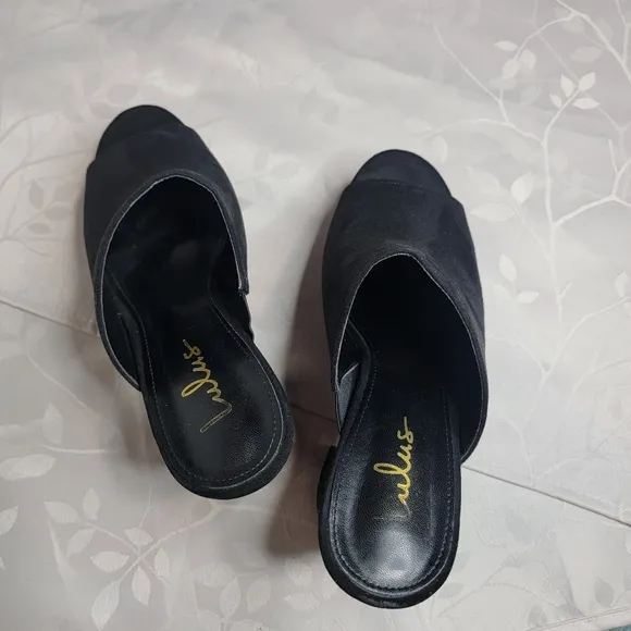 Lulu's Chandra Black Vegan Suede Block Heels Platform‎ Open Toe Slides Mules 8.5