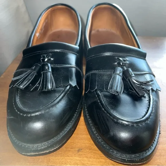 Men's Allen Edmonds Newport Black Leather Tassel Dress Loafers Shoes sz US 8.5E