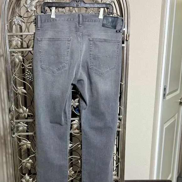 Men's Lucky Brand Classic Black Jeans - Size 34x32 - Gently Used