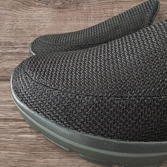 Men’s Skechers Go Walk Evolution Ultra Black Slip on Sneakers, Size 9.5. NIB!