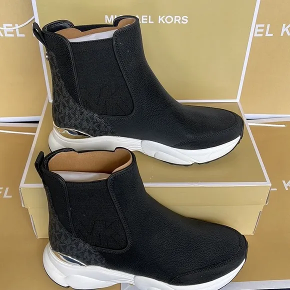 Michael Kors Katrina Bootie Tumbled Leather 49R2KAFE5LBlack