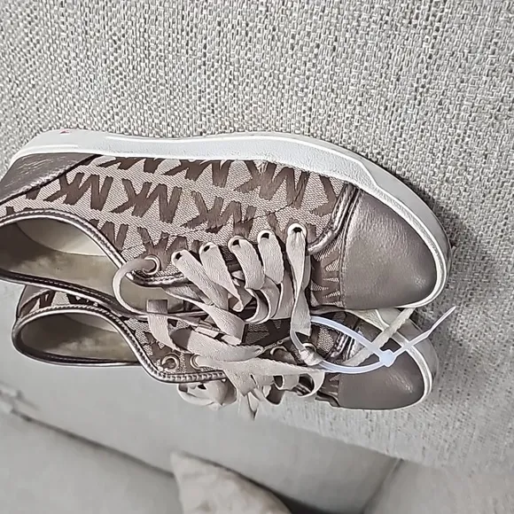 Michael Kors MK Logo Print City Block Sneakers Leather uppers Brn/Beige …