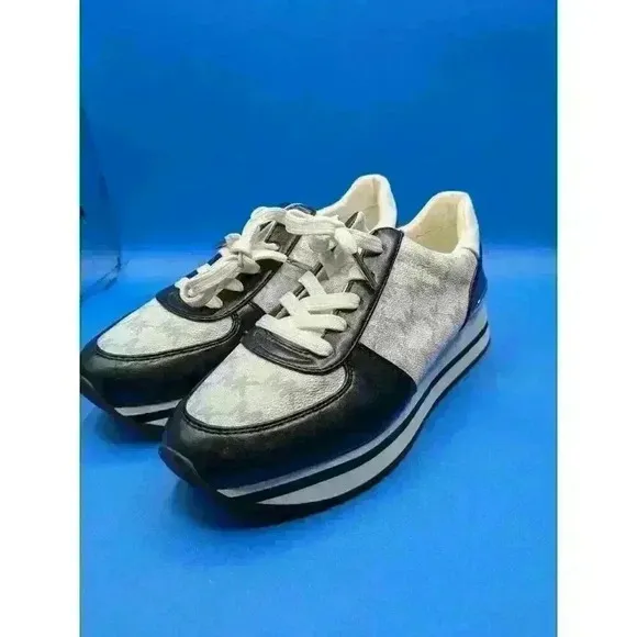 Michael Kors Monique Knit Trainer Running Sneakers Black/Optic White 6.5