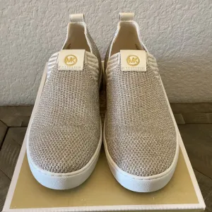 MICHAEL MICHAEL KORS Women's Juno Knit Slip-On Sneakers, size 7