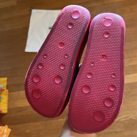 Moschino Pink &amp; Purple Pool slides