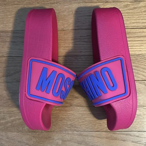 Moschino Pink &amp; Purple Pool slides