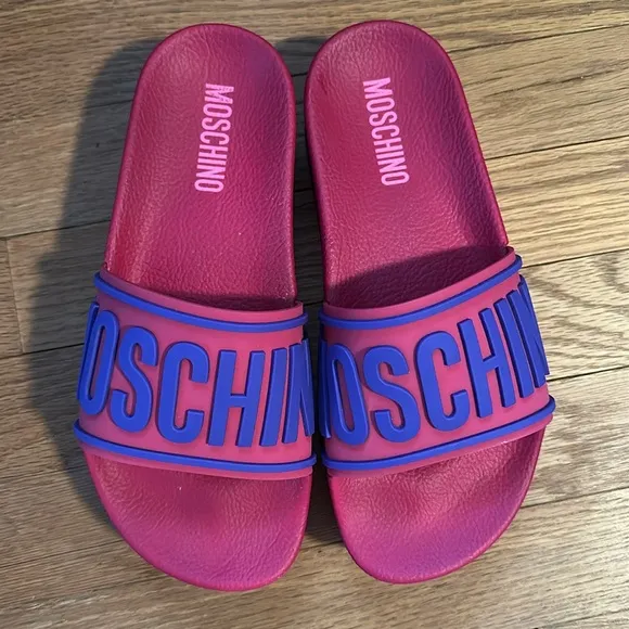 Moschino Pink &amp; Purple Pool slides