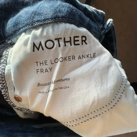 MOTHER The Looker Ankle Fray Jeans Size 25