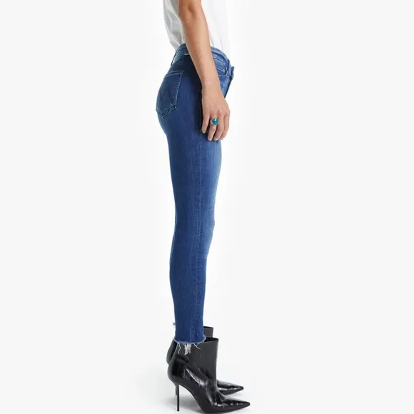 MOTHER The Looker Ankle Fray Jeans Size 25