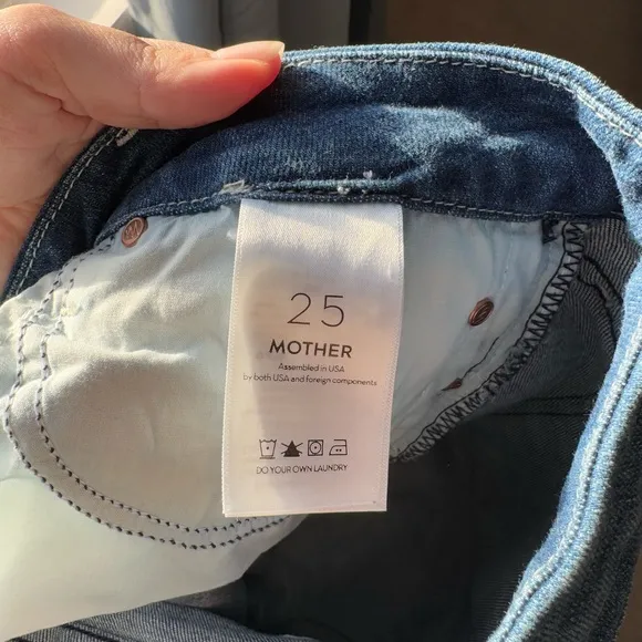 MOTHER The Looker Ankle Fray Jeans Size 25