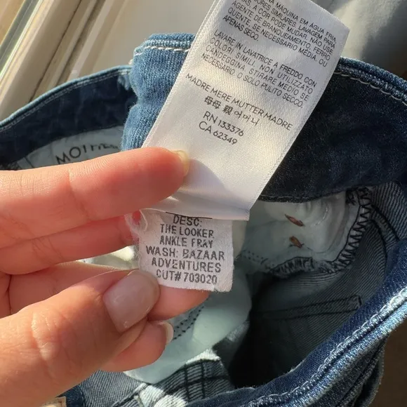 MOTHER The Looker Ankle Fray Jeans Size 25