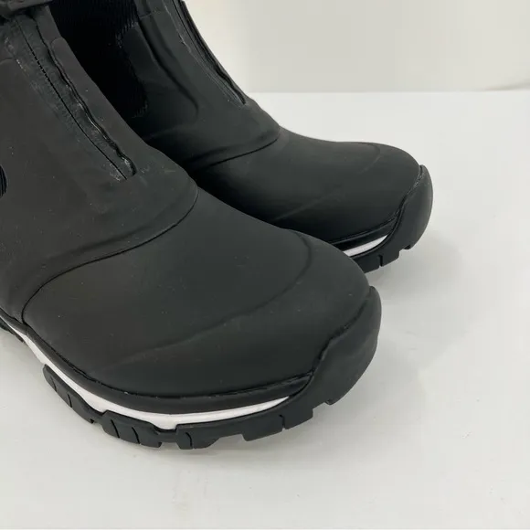Muck Boot Company Women's Apex Mid Zip Boots in Black White Size 7