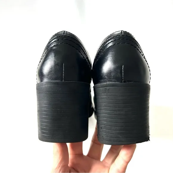 Mudd Y2K 90s Black Chunky Heeled Shatter Crisscross Stitched Loafers