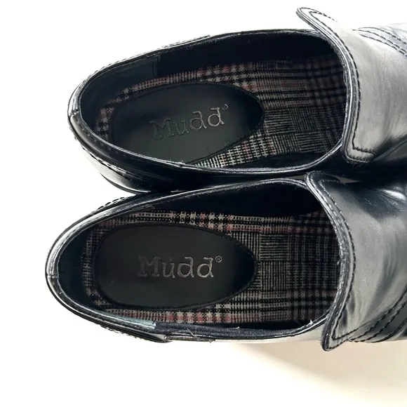 Mudd Y2K 90s Black Chunky Heeled Shatter Crisscross Stitched Loafers