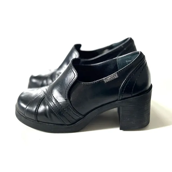 Mudd Y2K 90s Black Chunky Heeled Shatter Crisscross Stitched Loafers