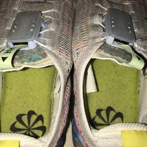 Multi color Nike vapor max sneakers (7y)