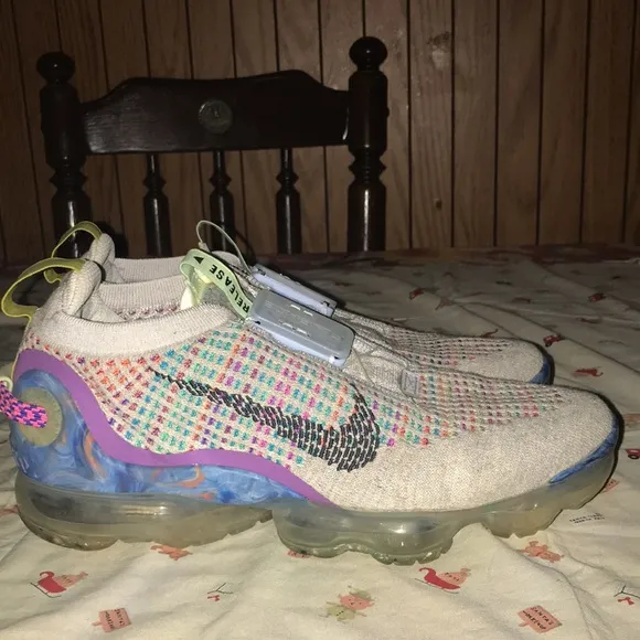 Multi color Nike vapor max sneakers (7y)
