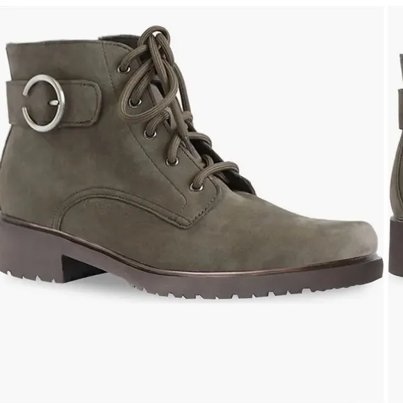 Munro Bradley Nubuck Leather Boots (Women). Size 7,5