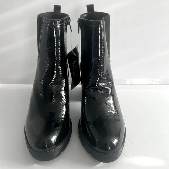 NATURALIZER $179 Verney 2 Patent Leather Block Heel Ankle Boots Size 12 Med NWT