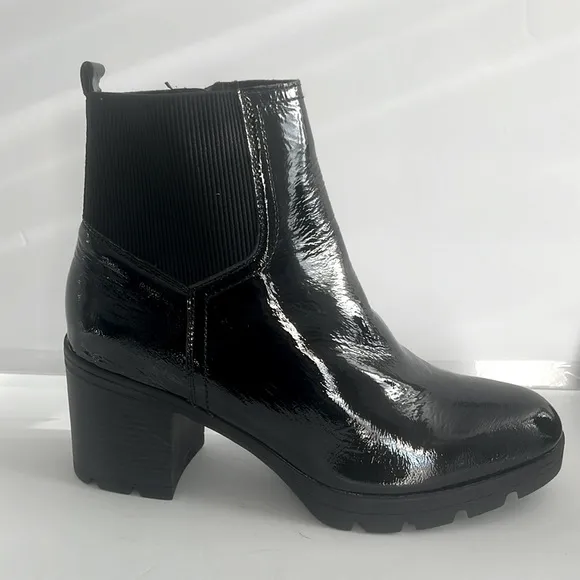 NATURALIZER $179 Verney 2 Patent Leather Block Heel Ankle Boots Size 12 Med NWT
