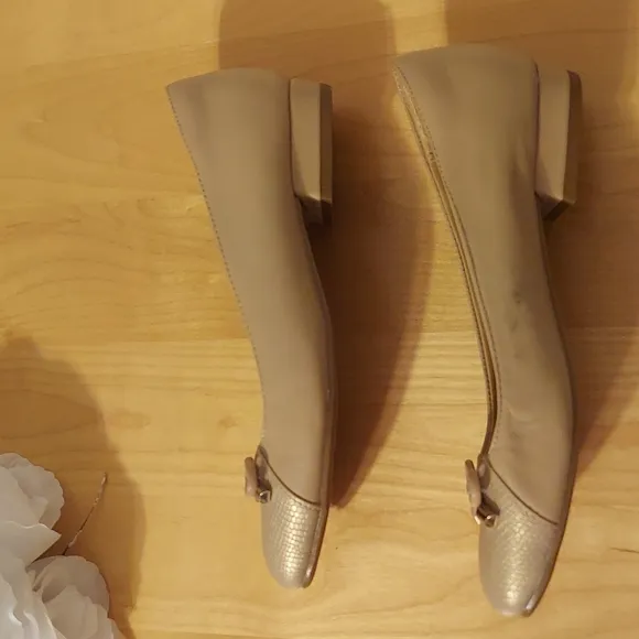 Naturalizer Gertie Leather and Snakeprint Ballet Flats with Bow Detail Size 7.5