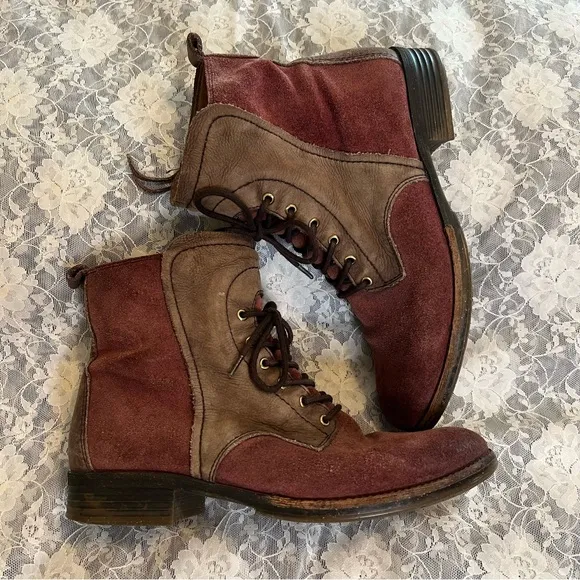Naya Agave Leather Lace-Up Boots