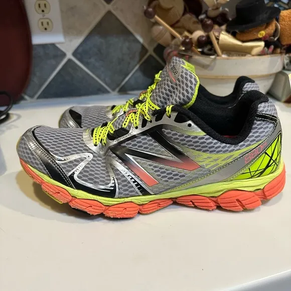 NB NEW BALANCE SNEAKERS RUN WALK ATHLETIC SZ 11.5 880v4 GRAY ORANGE BLACK YELLOW