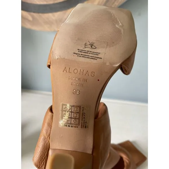 New Alohas Twist Strap Camel Womens sz 38